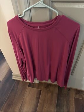 Mondetta Long Sleeve Active Tee in Magenta